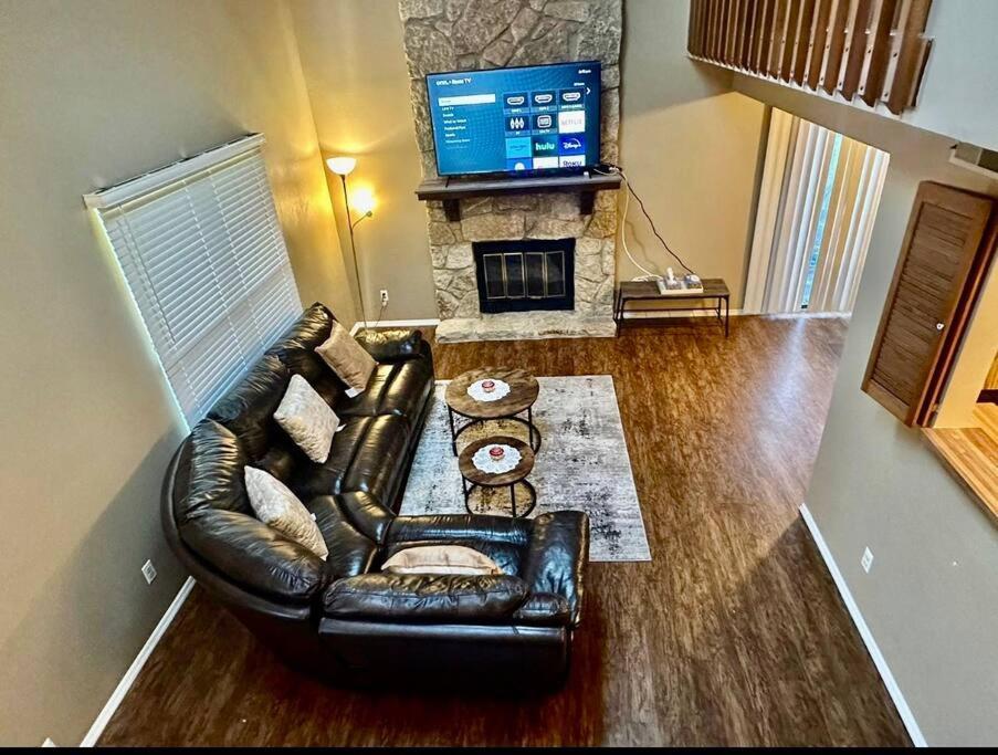 Апартаменты The Cozy Townhouse Wpafb & Wsu Фэрборн Экстерьер фото