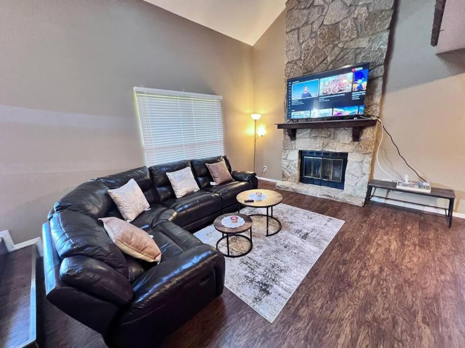 Апартаменты The Cozy Townhouse Wpafb & Wsu Фэрборн Экстерьер фото